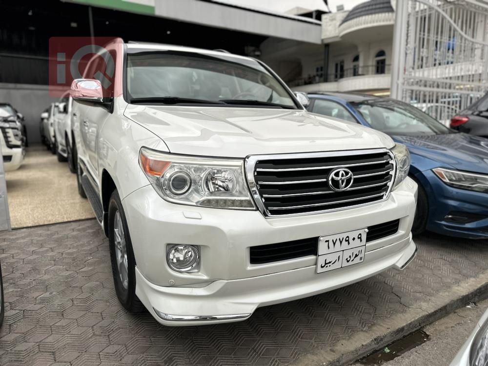 تۆیۆتا لاند کروزەر